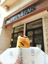 Load image into Gallery viewer, Sausage Roll