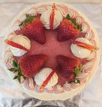 Load image into Gallery viewer, Vanilla Strawberry Cake
