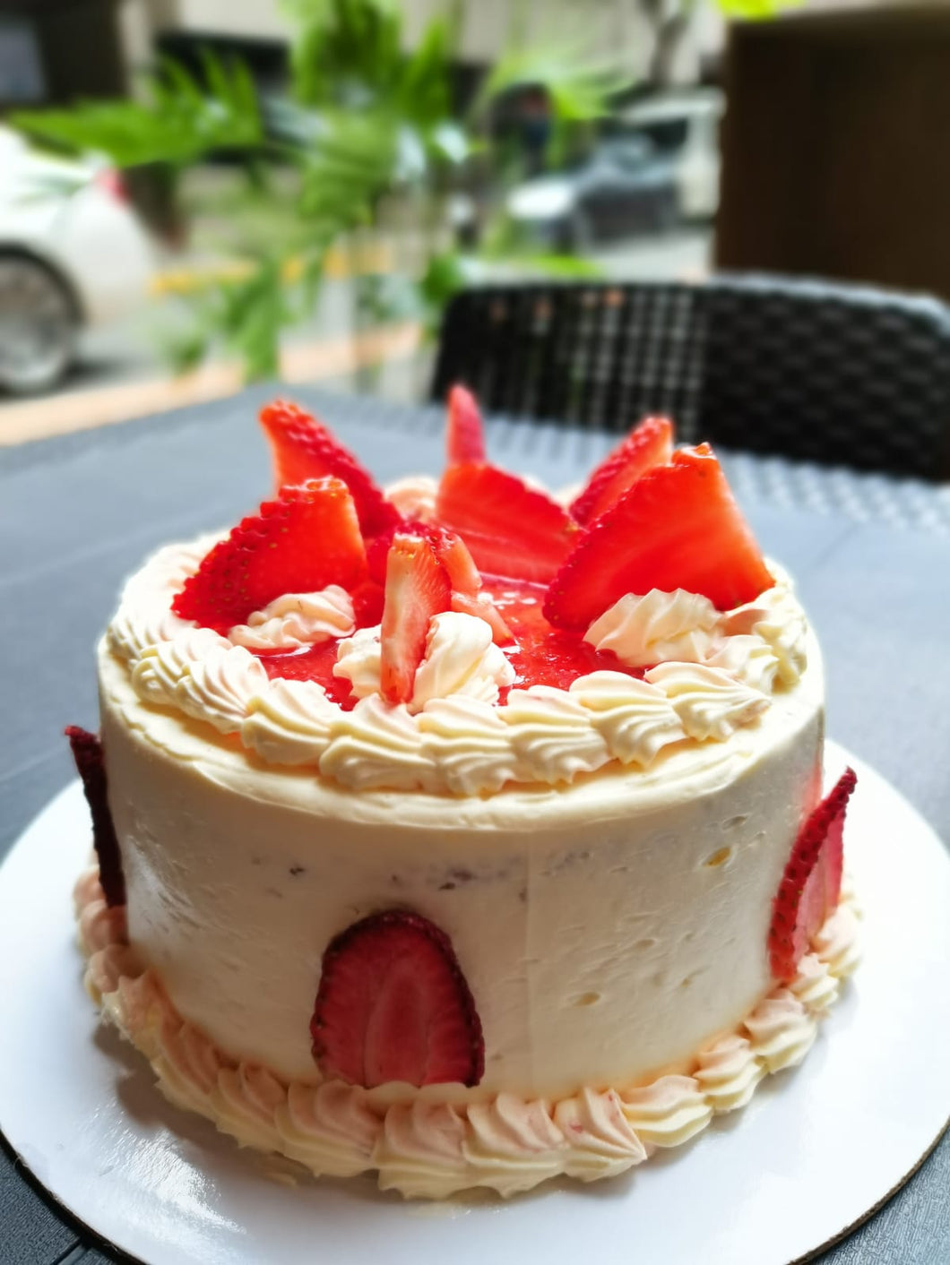 Vanilla Strawberry Cake